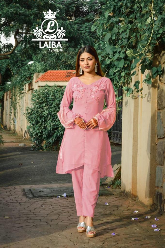 Buy online Women's Straight Kurta from Kurta Kurtis for Women by Inara  Robes for ₹1499 at 0% off | 2024 Limeroad.com