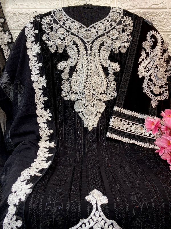 Sozni & Tilla Embroidered Kashmiri Suit, Kashmiri Salwar Kameez, Kashmiri  Embroidery, Punjabi Suit, Wedding Suit, Kashmiri Work Kurta - Etsy