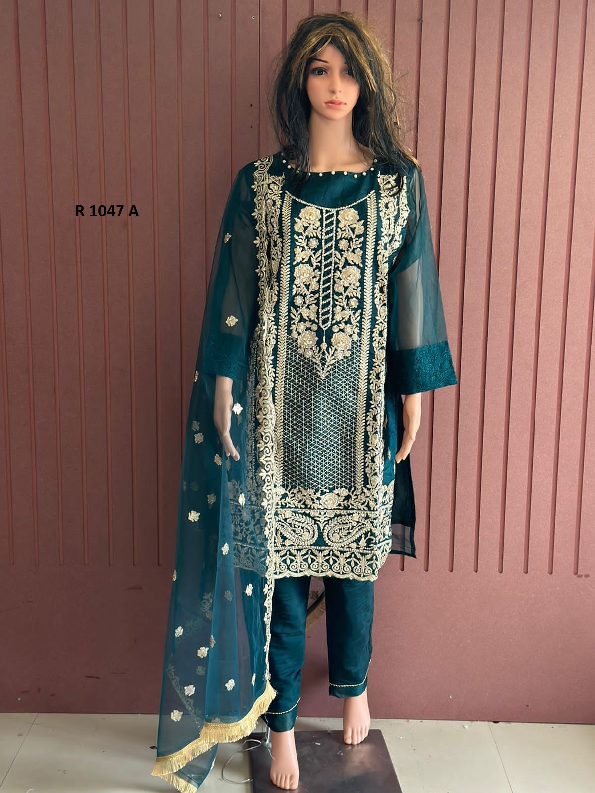 SHREE FABS R 1047 A READYMADE PAKISTANI SUITS IN INDIA