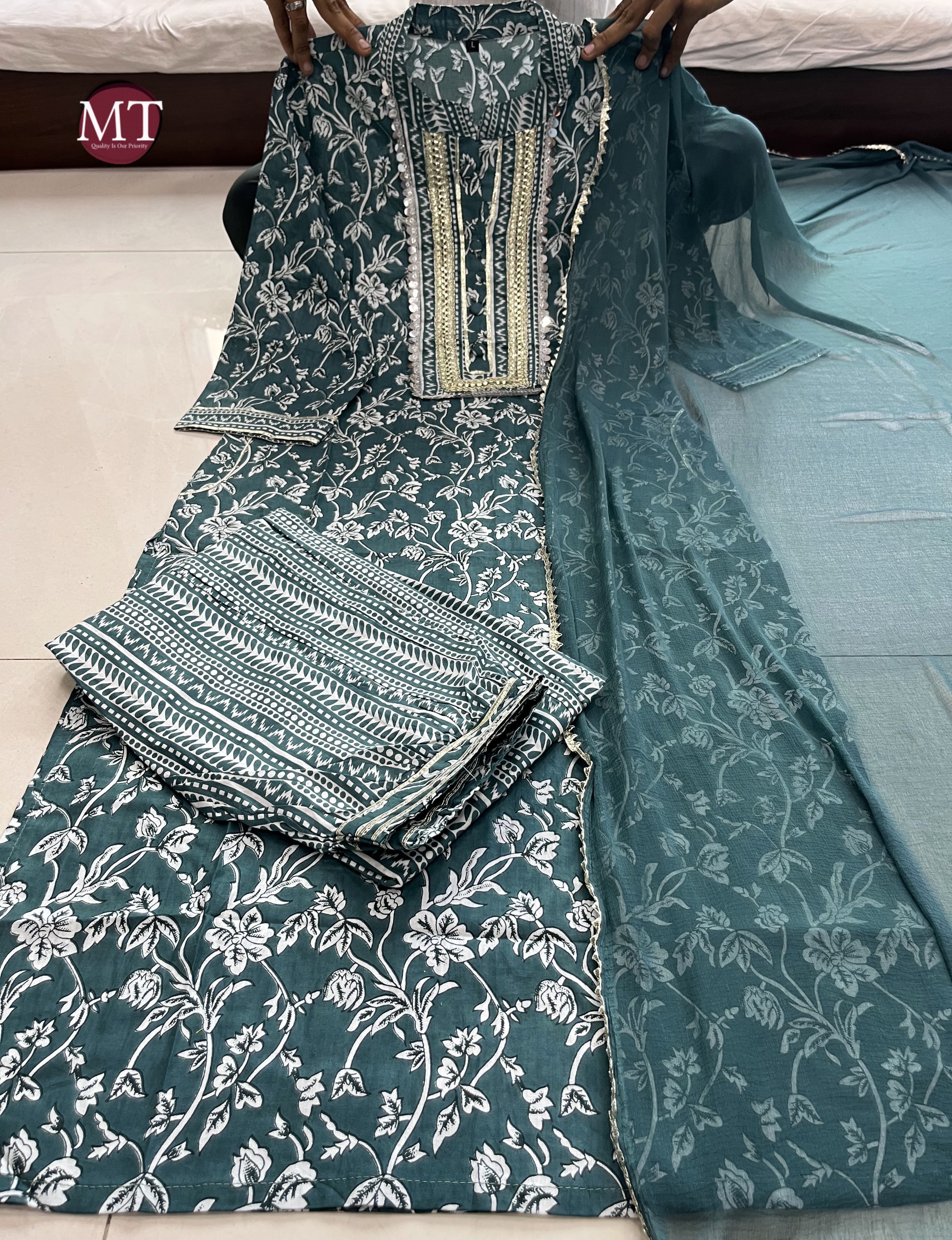 MURTI TRENDS GREEN AFGHANI STYLE SUITS WHOLESALE