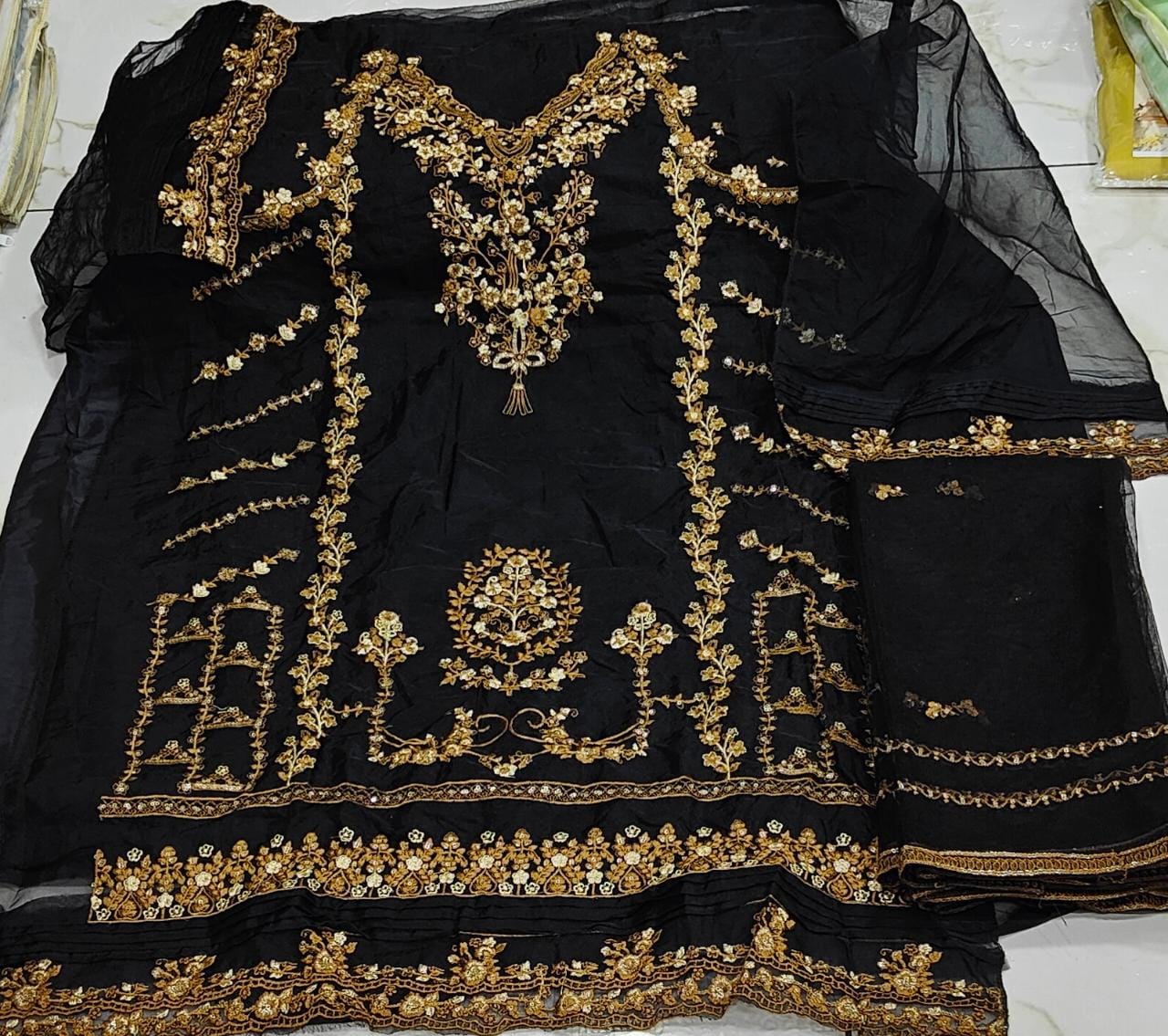 SHREE FABS S 763 PAKISTANI SUITS IN INDIA