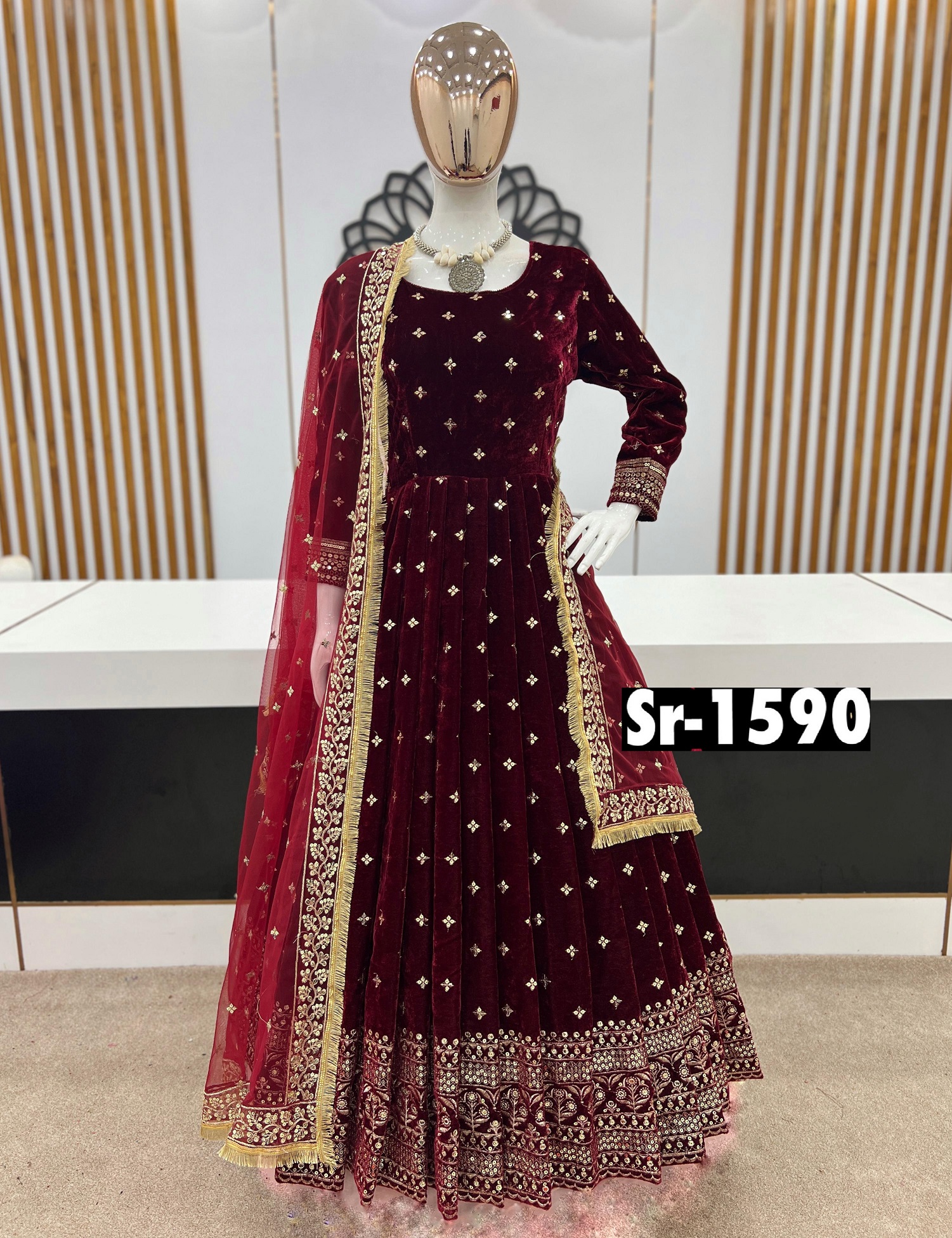 Small Ladies Velvet Gown at Rs 895 in Mumbai | ID: 16758681491-hkpdtq2012.edu.vn